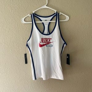 Nike tank